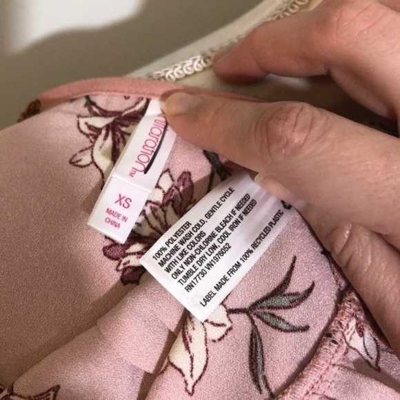 NWOT Pink Floral Faux Wrap Long Sleeve Dress New - Picture 4 of 16